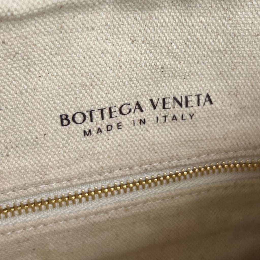 GEMELLI SHOULDER BAG 36 IN BEIGE RAFFIA AND WHITE LAMBSKIN