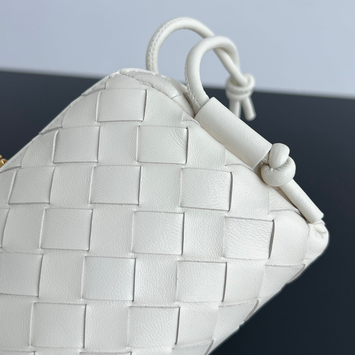 CONCERT POUCH 18 IN WHITE LAMBSKIN