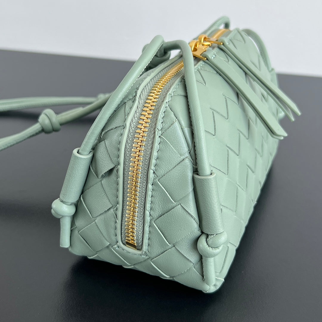 CONCERT POUCH 18 IN OPAL LAMBSKIN