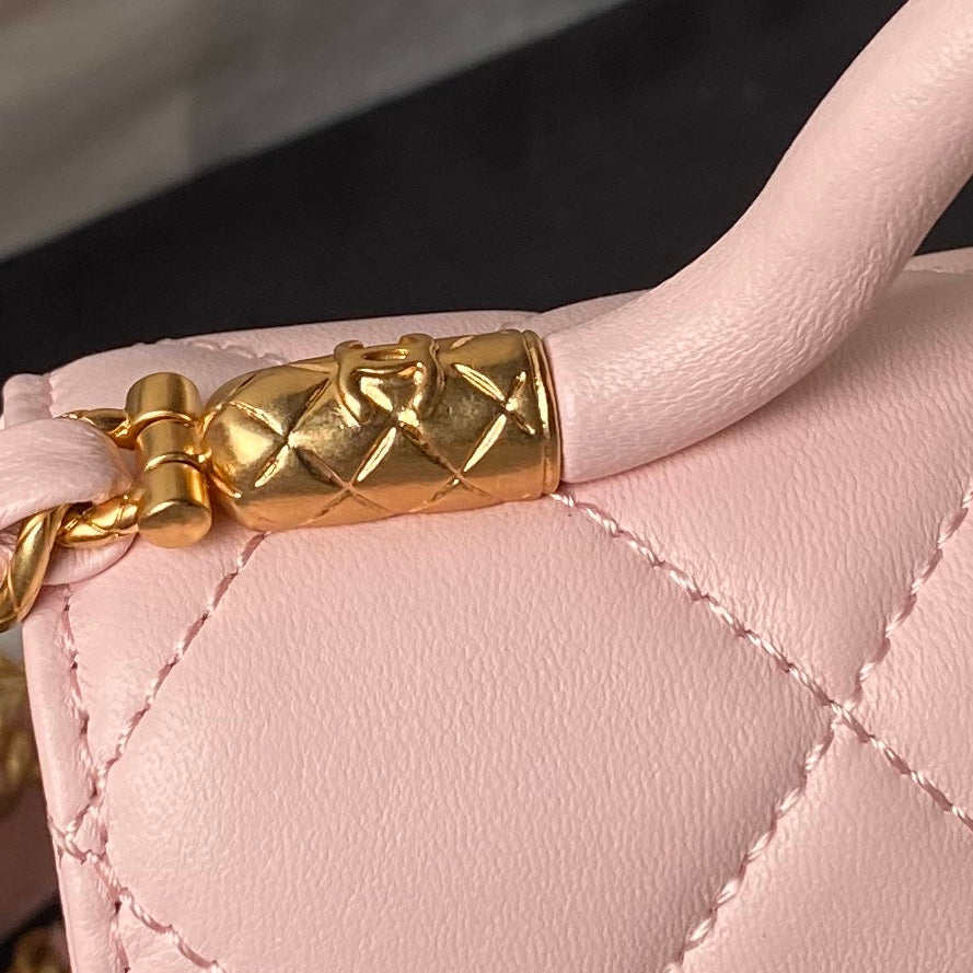 CHANEL 25S FLAP BAG 18 CM IN LIGHT PINK LAMBSKIN WITH TOP HANDLE