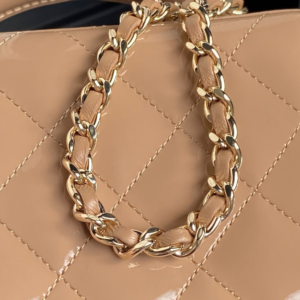 CHANEL 25S VANITY CASE 17 IN TAN BROWN PATENT CALFSKIN GOLD HARDWARE